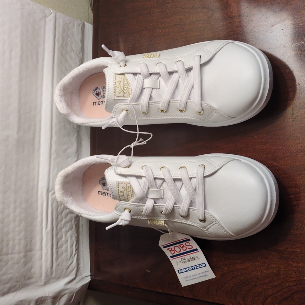Skechers White and Gold Women's Sneakers